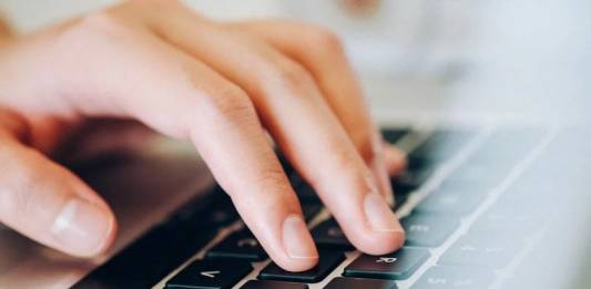 Czy opłaca się kupić używany laptop?